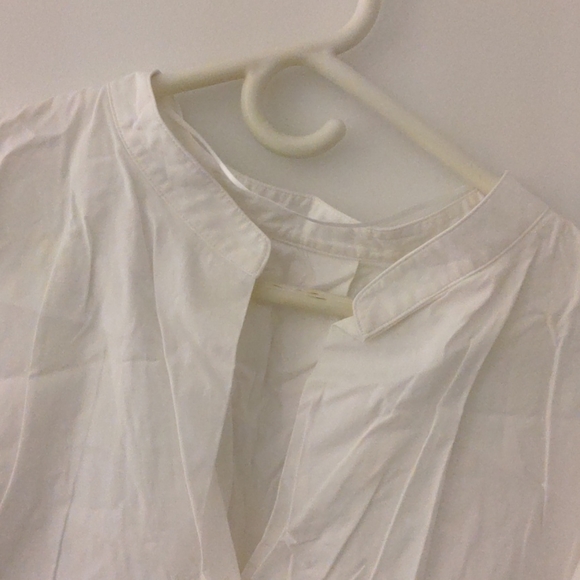 GU white flowy blouse - Picture 2 of 6